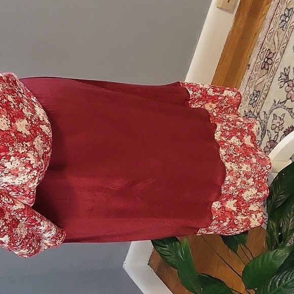 Jones New York Red and Tan Lined Floral Drape Neck Pullover Dress - Size 14 - Picture 7 of 8